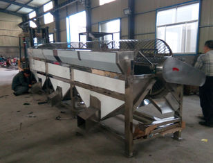 Huile de表De L'Heure 200kg Faisantà机Le Petit Processus noir de machine d'épluchagede noix