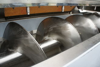 walnus - manioka - schale和Waschmaschinen-Gemüsekartoffel-Waschmaschine和peeler - machine