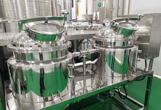 诗歌producción清洁剂líquida del lavadero del jabón 700L para champú在柏拉图熔岩上